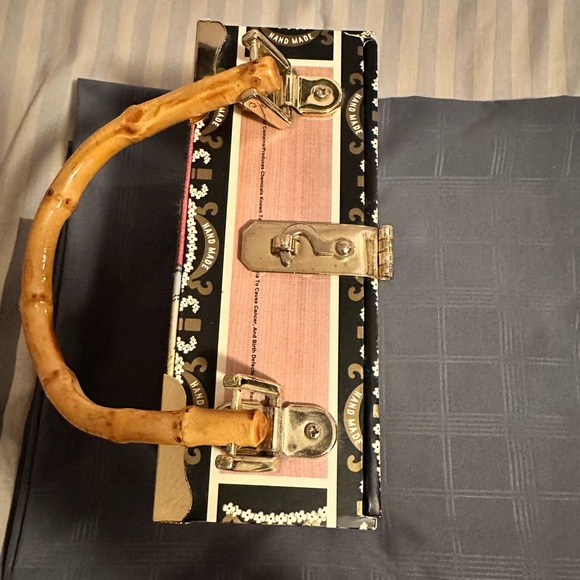 Handmade cigar box purse - Picture 7 of 7